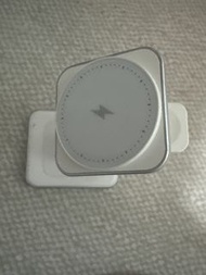MagSafe 無線充電器三合一可充電話耳機及手錶