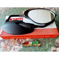 Yamaha 125z. Mirror