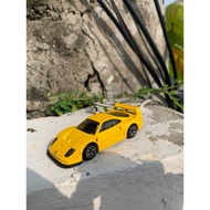 Hotwheels ferrari f40 yellow