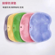 日本暢銷 - 免彎腰足部清潔墊 - 吸盤按摩腳底刷（顏色隨機）