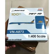 [ SCALE PLANE MODEL 1:400] Vietnam Airline VN-A873 100th aircraft 1:400 SCALE