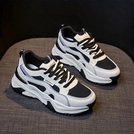 Latest women's sneakers, Korean style women's sneakers, white women's sneakers, trendy casual shoes,