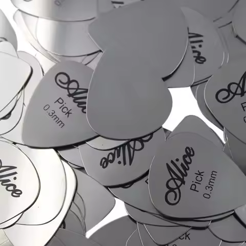 20 Pcs Metal Guitar Pick 0.3mm Thin Durable Silver Color Professional Bass Ukelele Picks Wholesale