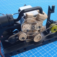 Engin/Mesin Miniatur Bus Skala 1:20