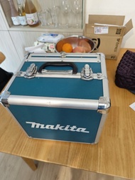 Makita 電鑽箱