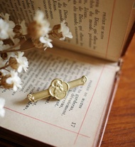 骨董Antique 金色厚金法國小天使別針FIX A60