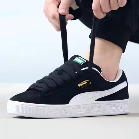 PUMA Suede XLXL Unisex Low-Top Skate Shoes Stylish and Durable · Casual Comfort Black and White Colo