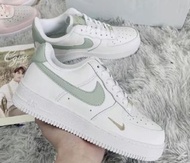 全新 Nike sneakers男女情侶款悠閒鞋波鞋運動鞋休閒鞋鞋子sport shoes sportty wearing出街返工返學輕便舒服鞋生日禮物送禮節日禮物birthday gifts 輕跑鞋