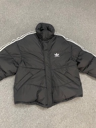 Balenciaga X Adidas羽絨外套