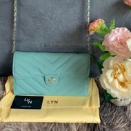 Lyn Green Shoulder Bag