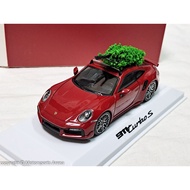 Porsche 1: 43 Minichamps 911 992 Turbo S Christmas Version Red/Blue