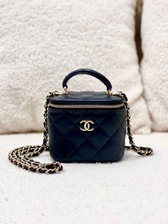 Chanel mini vanity bag handle bag 方盒子