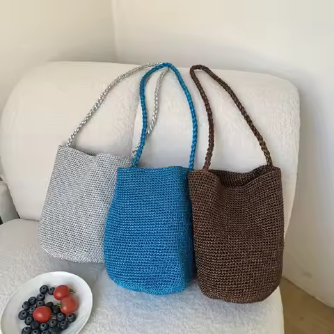 Casual Large Capacity Handwoven Bucket Bag Solid Color Straw Design Metal Line Bucket Bag Handmade B