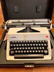 80年 古董打字機