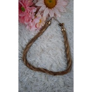 Short choker necklace with Lovisa braid design