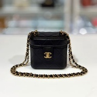 全新CHANEL小方盒子AP3459, 黑色菱格小牛皮金扣 @晶片, Lambskin Quilted Vanity Clutch With Chain Black #BRAND NEW #香榭站正品