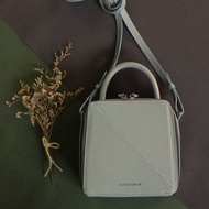 【泰國包】Butter Cross-body Bag 皮革斜背包 - Smoke Grey 灰色