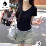 新款 正 肩 修身 上衣女韓版 ins 潮 純色 tshirt 女 V领短袖T恤女装2025夏季新款正肩修身显瘦褶皱短款学生纯色上衣潮 V-Neck Short-Sleeved T-Shirt Wom
