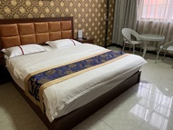 Qujing Ruixin Business Hotel