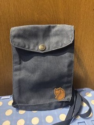 Fjallraven Kanken 肩背包