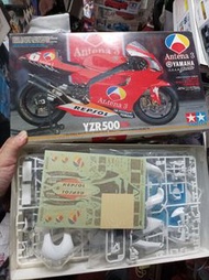 YAMAHA YZR500 02 1/12 TAMIYA ANTENA 3
