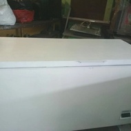 CHEST FREEZER 500 LITER BEKAS