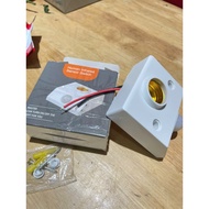 Chuôi đèn cảm ứng tự sáng tự tắt  khi có chuyển động. Chuôi đèn cảm ứng cầu thang E27