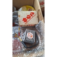 suzuki gs550 regulator
