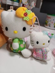 Hello Kitty 日本和服細公仔30元 ／中公仔45元