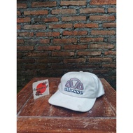 Ellesse hat