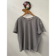 QUICK PASS: secondhand 1 striped t-shirt size M L size 8seconds, length 65 width 52, under 60kg look