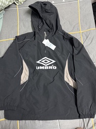 Umbro 黑色連帽外套