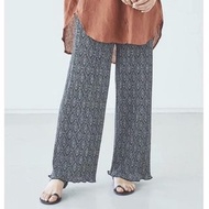 日牌Lutique闊腳褲 黑色印花 black printed pants