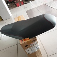 Seat XEON/ Seat XEON, XEON RC, GT125, AEROX 125 Original yamaha Premium Original