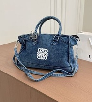 💜全新 🏆 LOEWE 羅意威 Amazona Denim Top Handle Bag 藍色 中號