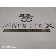 สติ๊กเกอร์แบบดั้งเดิม ติดฝาท้าย TOYOTA MIGHTY X โตโยต้า ไมตี้ เอ็กซ์ ปี 1995 - 1996 1 ชุด มี 3 ขิ้น คำว่า MIGHTY X SGL (T) sticker ติดรถ แต่งรถ