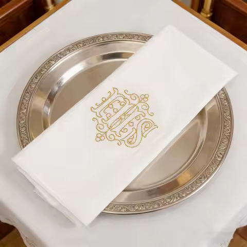 Church Altar Linen Purificator 44x25cm Cotton Linen Blend Embroidered Communion Cloth White Catholic