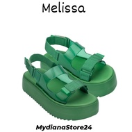 Melissa - Iklan Platform Papete Melissa Brave - Hijau