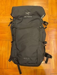 ARCTERYX 32L 行山背囊