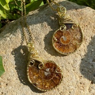 【招財菊石】斑彩螺手作項鍊 / 可客製掛飾