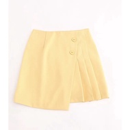 Yellow skirt