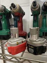 [HCM]PIN ĐÓNG MỚI MAKITA 12v dung lượng cao 2.5A - 4Ah - chuyên đi ctrinh BH 3 tháng - dành cho mọi 