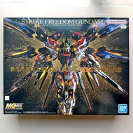 模型 MGEX STRIKE FREEDOM GUNDAM
