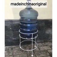 Gallon rack for storing aqua gallons