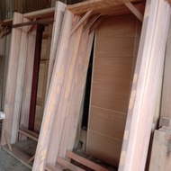 1buah kusen1 buah pintu kayu Meranti Tinggi 2m x lebar 82cm. Diskon