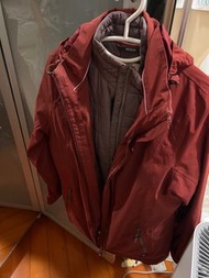 Aigle 二合一外套 earth tone T-kit 2in 1 jacket 系列可2件分開著或內面拉上套變1件 size m 即合穿size 36-38女士