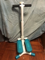 Decathlon Domyos 有扶手帶計數器家用健身踏步機