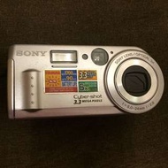 Sony Cyber Shot 3.3 Mega Pixels 數碼相機連叉電器說明書camera