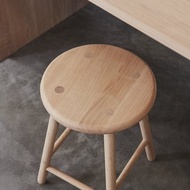Moto 慕特全橡木圓椅凳