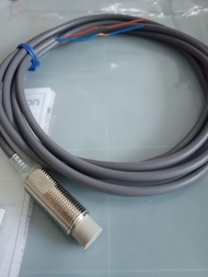 E2E-X8MD1 เซนเซอร์จับโลหะ Proximity Sensor (แพ็ค3ชิ้น) OmronขนาดเกลียวM12 จับระยะ8mm 2สายชนิดNO 12 t